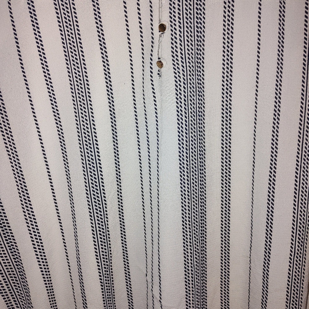 Blouse - Picture 2 of 2